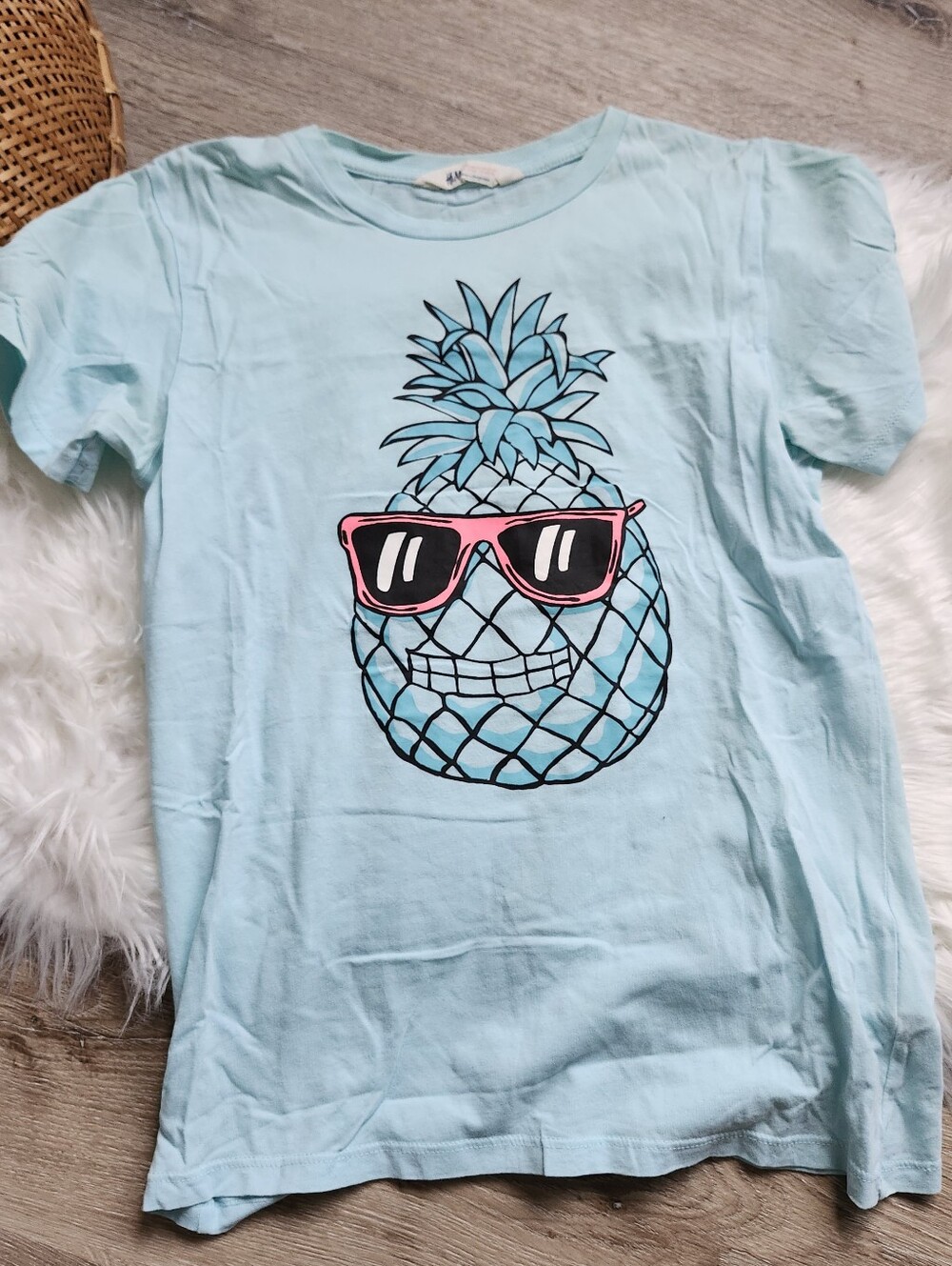Light Blue Pineapple Graphic Tee with Pink Sunglasses - Kids